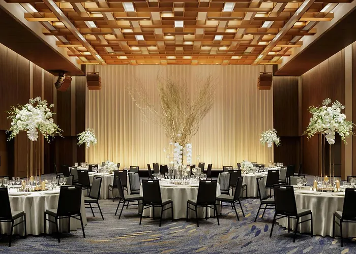 The Osaka Station Hotel, Autograph Collection